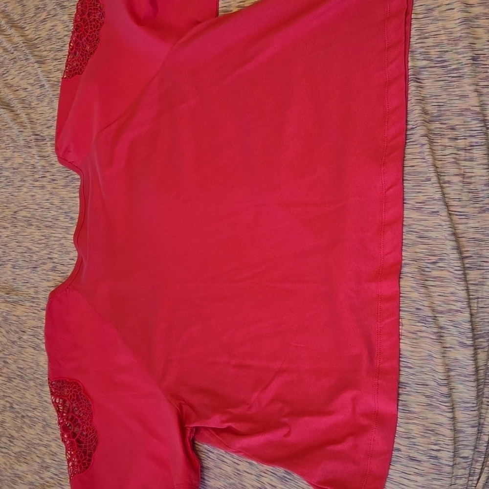 Old Navy Women's Everywhere Cutwork Top Pink Size XL NWOT - Picture 2 of 4